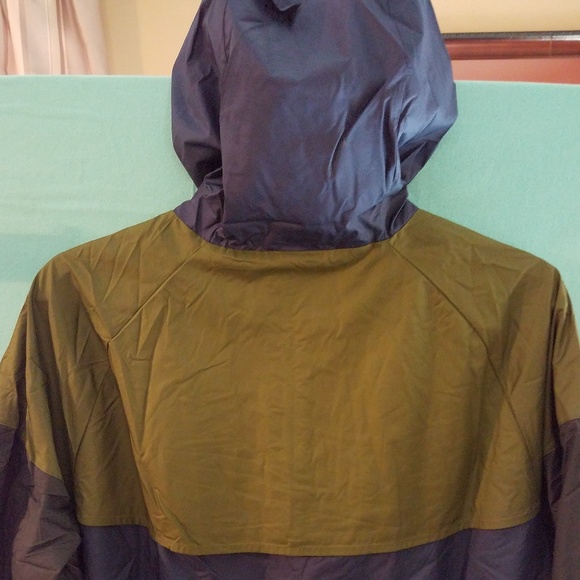 Last one Men's Nike Windrunner Jacket (Olive & Green) - Picture 7 of 8